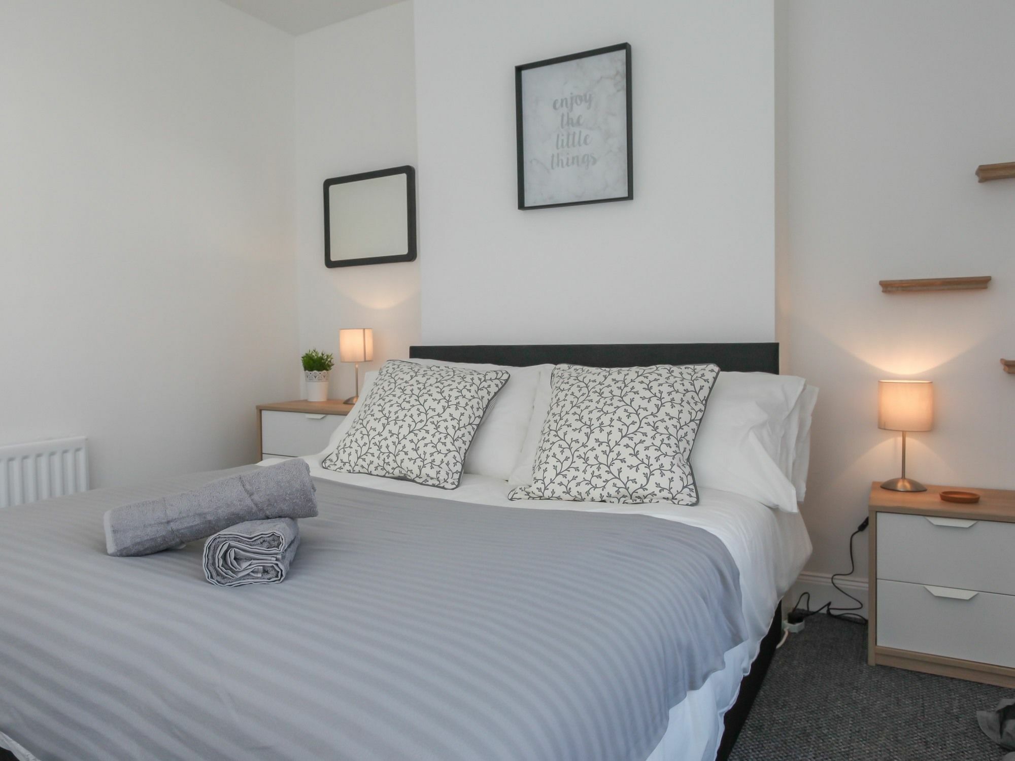 Kingston Serviced Accommodation - Donegall Avenue Belfast Eksteriør bilde